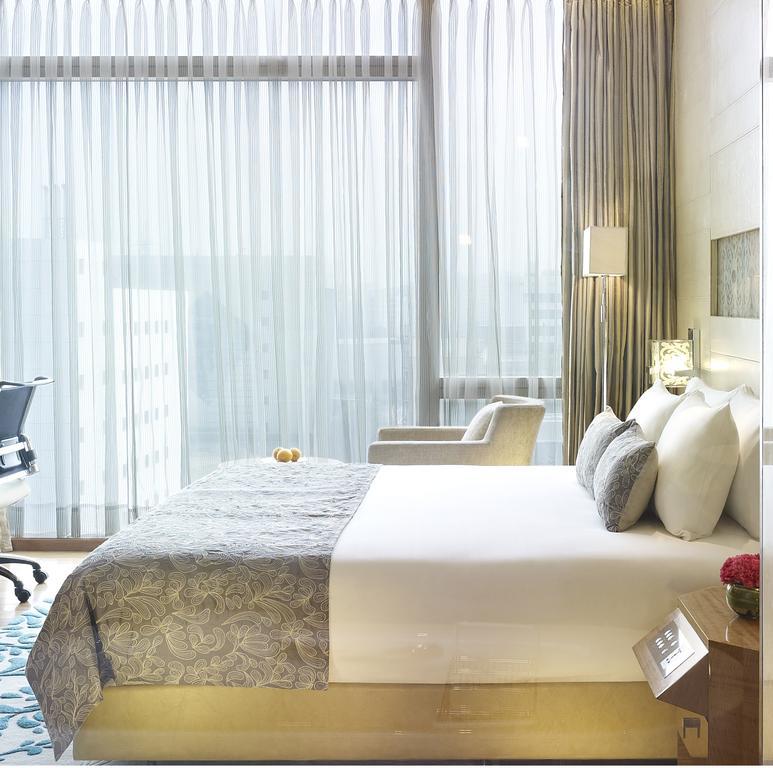 Taj Centre Gurugram 5*